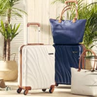 Salon services suitcases