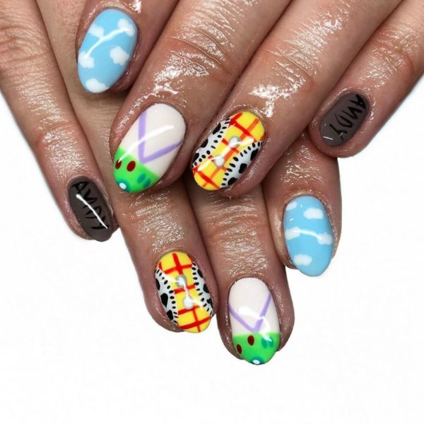 You've got a friend in me! Toy Story-inspired nail by @jodiesbeaute