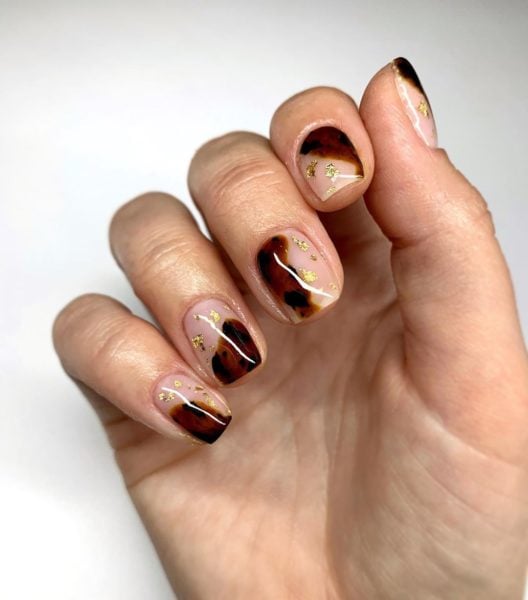 Lizzy Wade created this totally tortoiseshell look