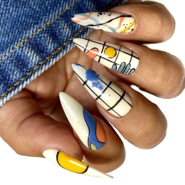 @thenailladylincoln caught our eye with this abstract look