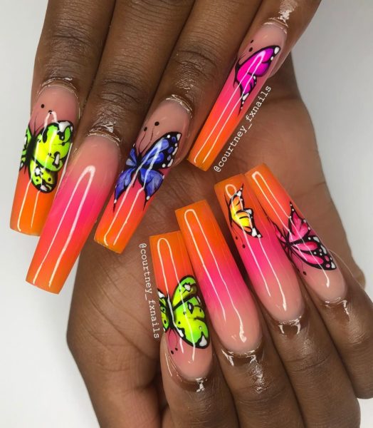 @courtney_fxnails goes bold and bright with these enhancements 