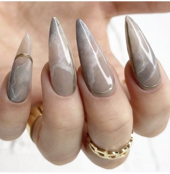 Stone Beige Nails W Gold And Silver By Yndaly Neimanis