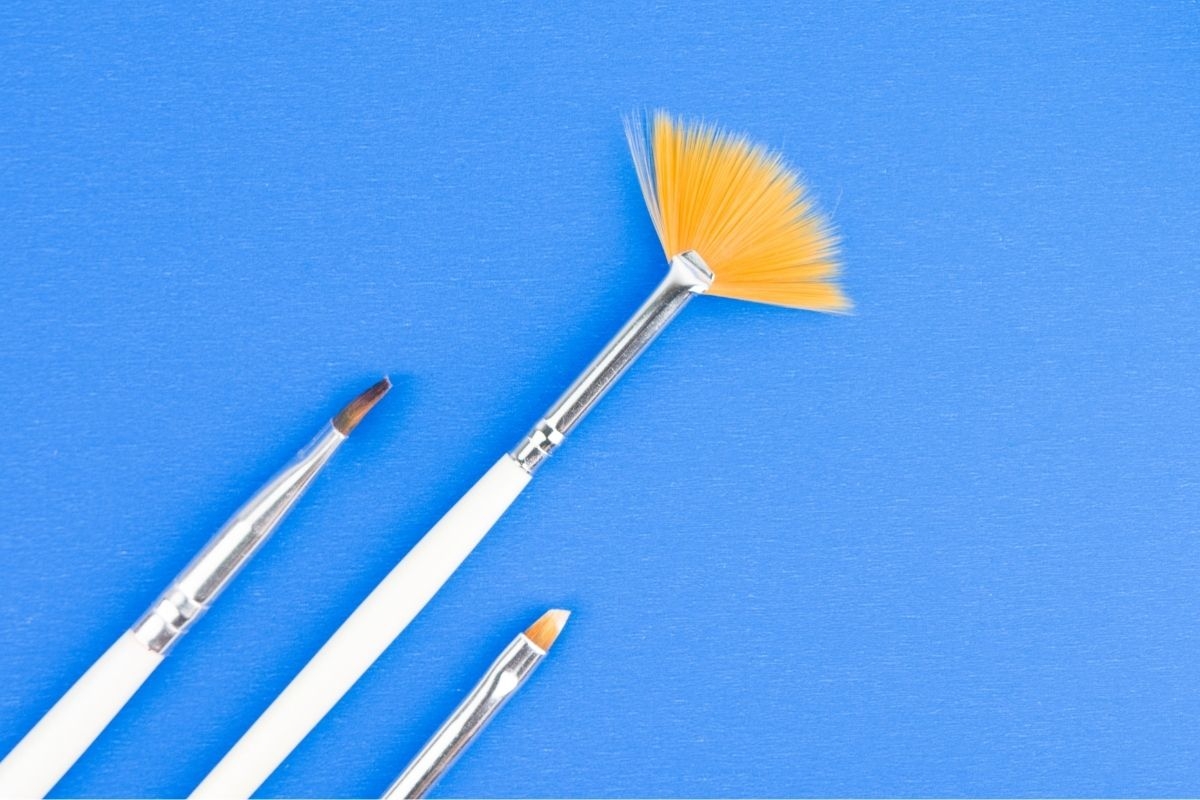 How to prepare new nail brushes for use - Scratch Magazine