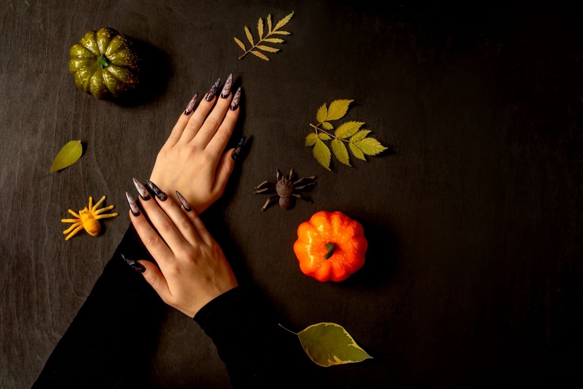 halloween nail art news