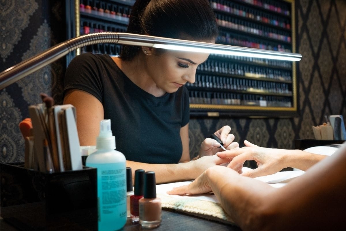 OmySalon Manicure Table Nail Desk for Nail Tech, Nail Table Beauty Salon  Tech Station w/Electric Downdraft Vent, Lockable Wheels,Wrist  Cushion,Storage Drawers - Yahoo Shopping