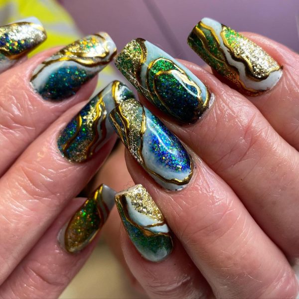 Missbrinnynailartist