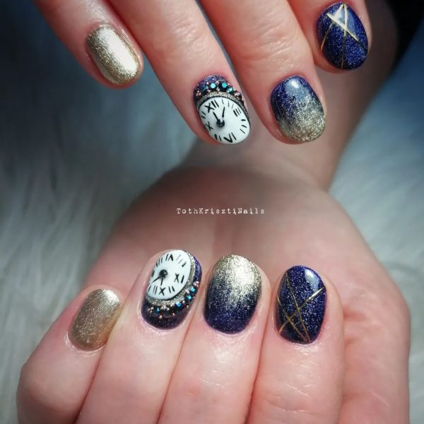 Tothkrisztinails