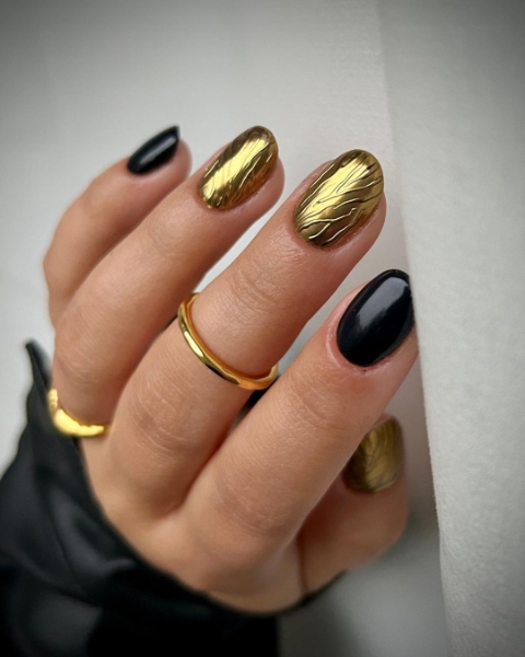 45 gold nails that are trending right now – Scratch