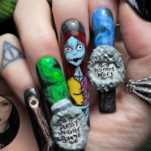 Ntt Alana Of Trick Or Treat Nails Header