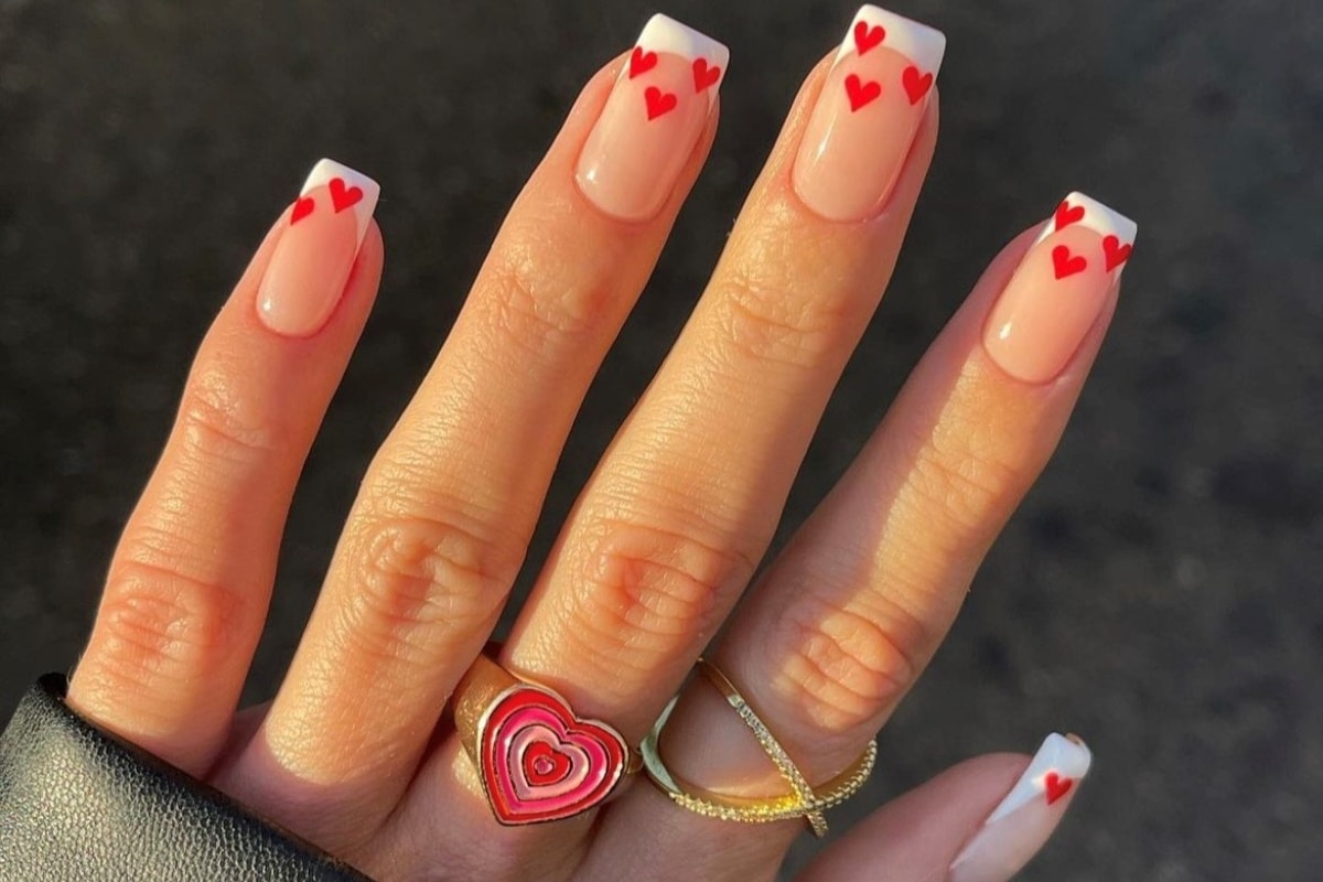 Valentine's Day Nail Art - Red & White Hearts - Tea & Nail Polish