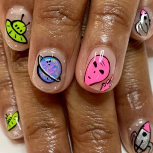 Alien nail gallery header