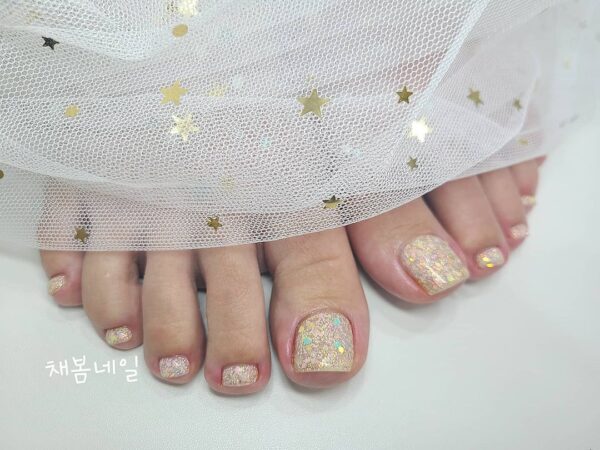 @ch.bom Nail