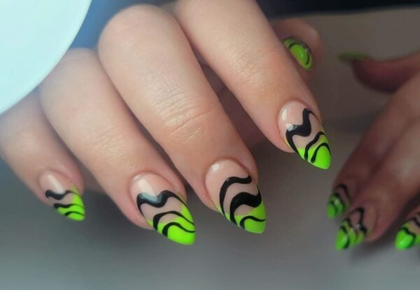 Loveurban nail design