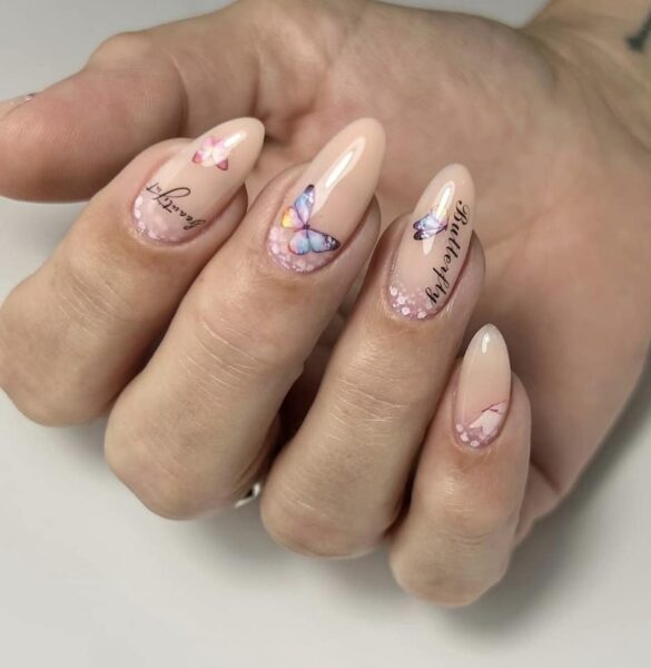 Zoe Lavender Nail Artist