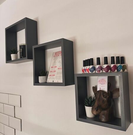 Lb Beauty Shelf