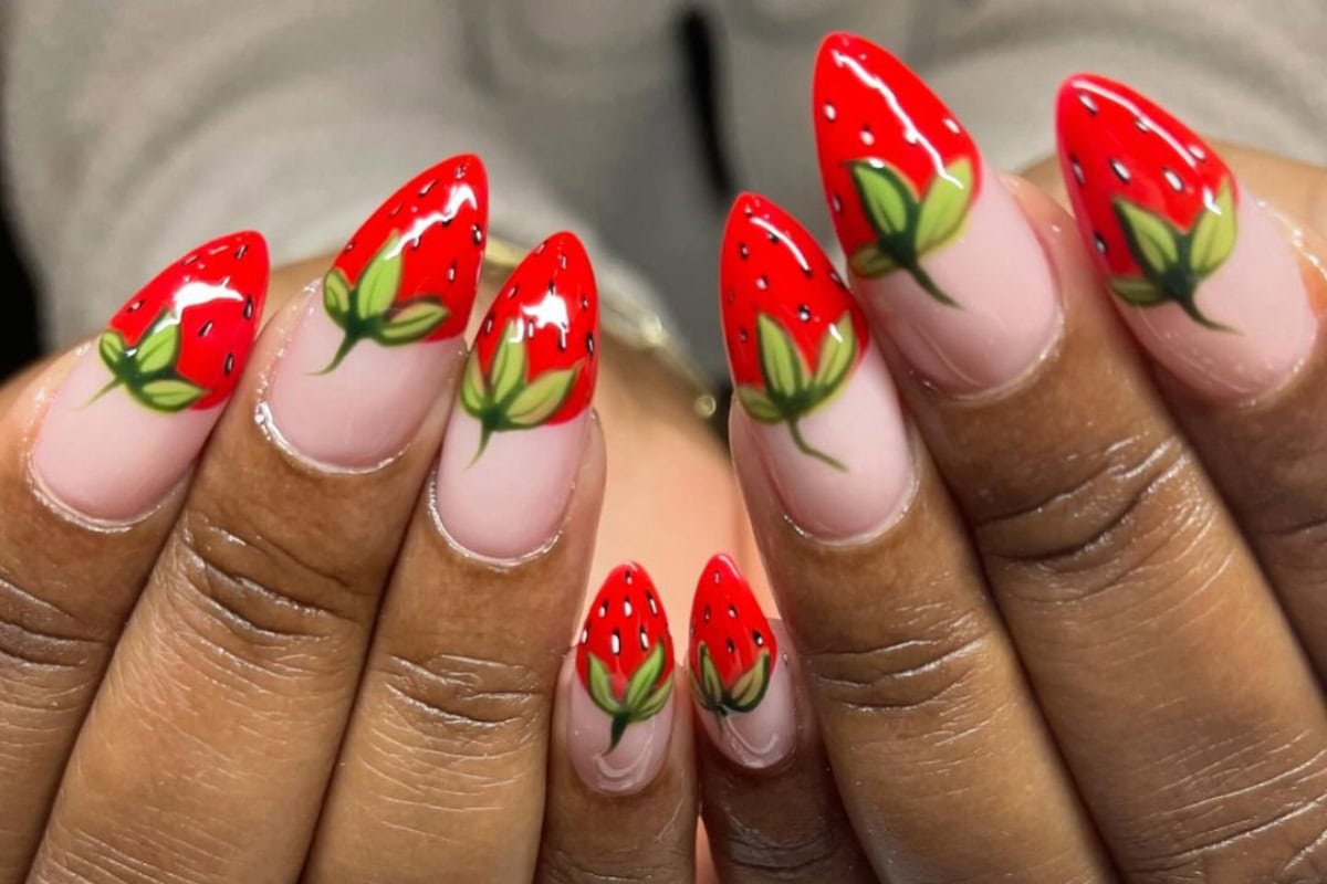 Strawberry Nails Header