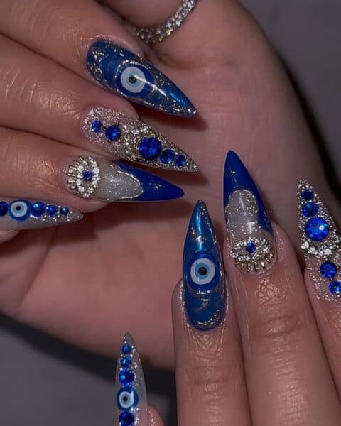 @scndoesmynails
