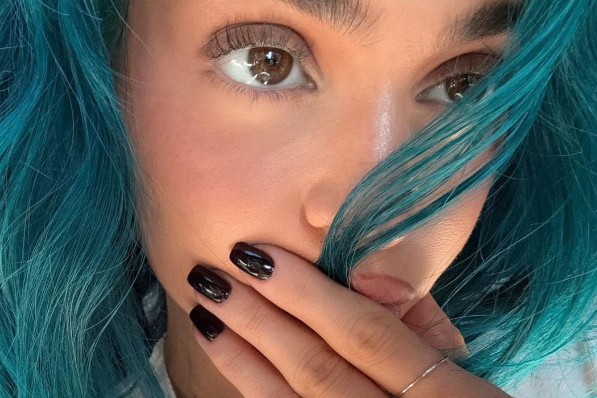 Kylie Jenner Nails Blackberry