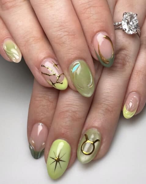 Image courtesy of Instagram.com/chaos.nails