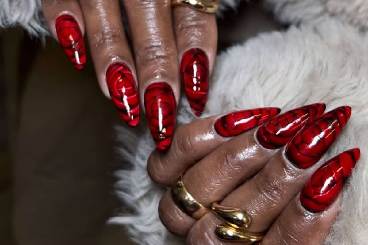Rose nails header