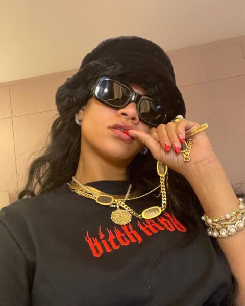 Fiery French tips. Image courtesy of Instagram.com/badgalriri