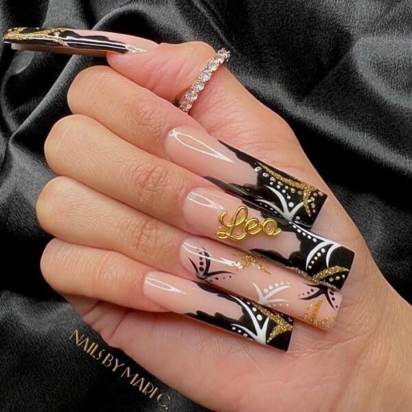 @nailsbymaric
