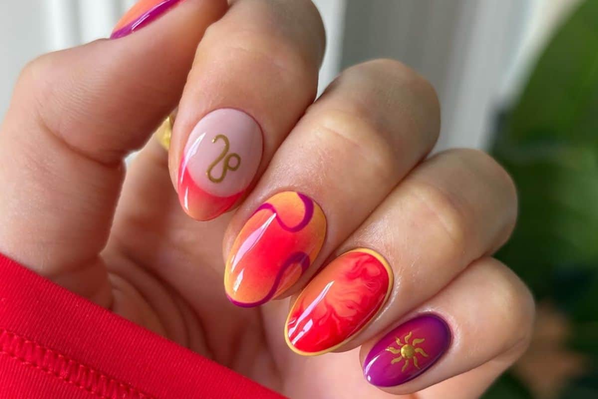 Leo nails