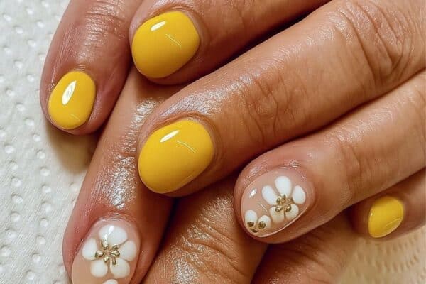 Mustard yellow lead