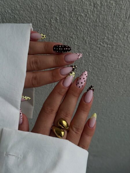 By.tnails