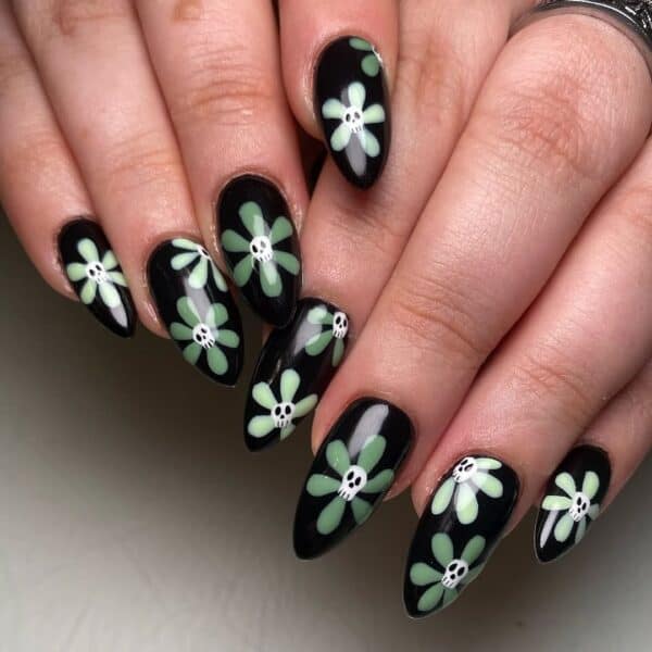 @nailsbloddynails