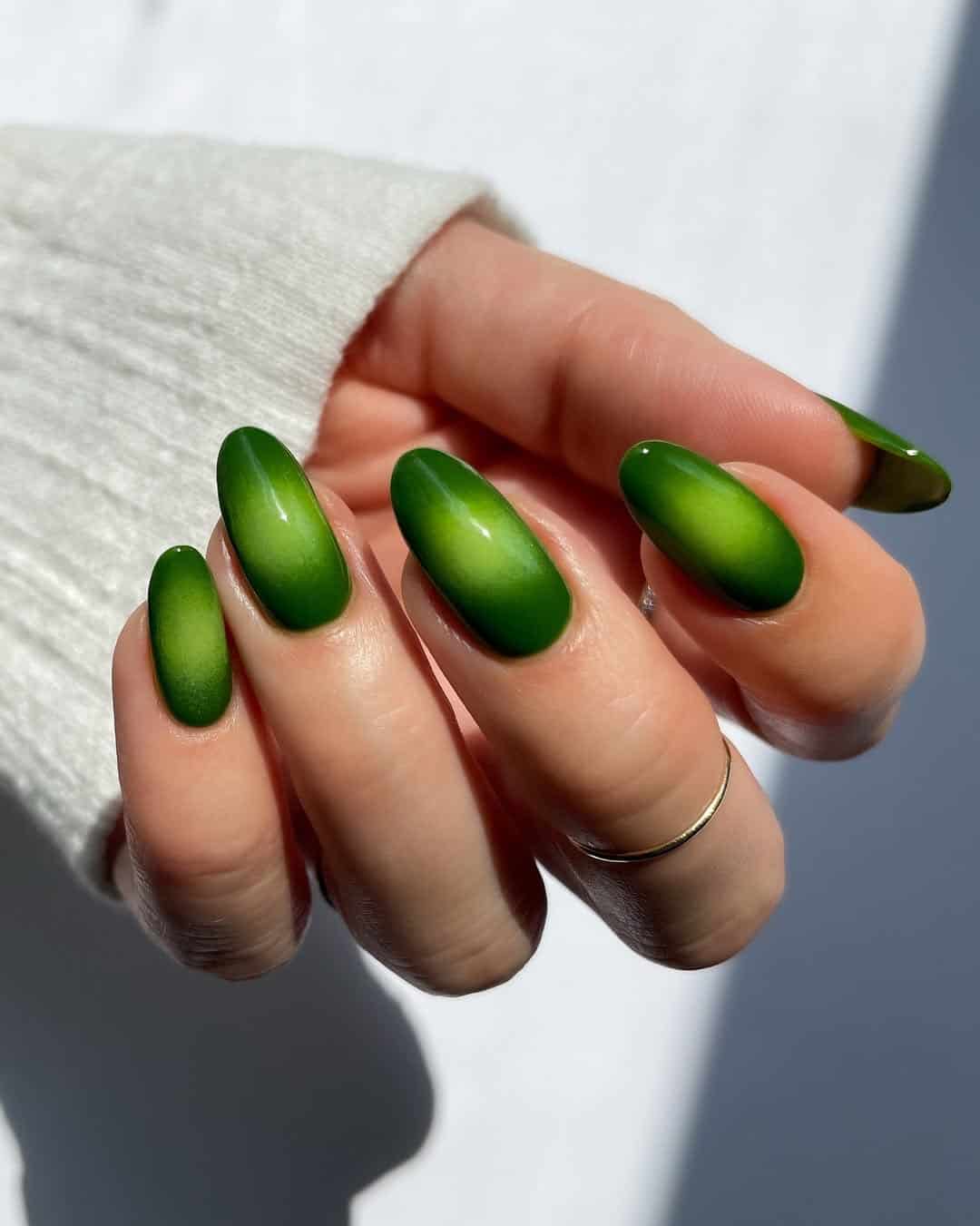 55 Green Nail Designs That Are Trending Right Now Scratch 55-green-nail-designs-that-are-trending-right-now-scratch