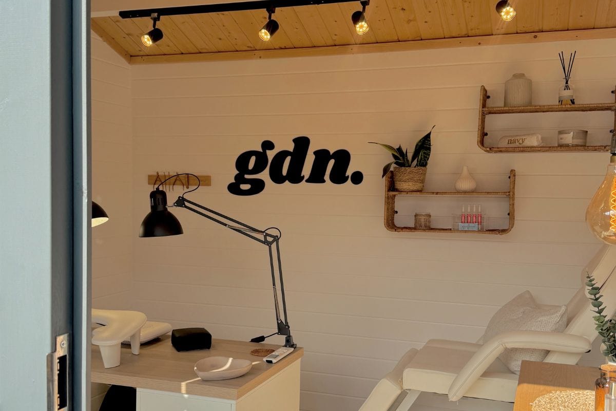 Georgia Does Nails salon, Southampton