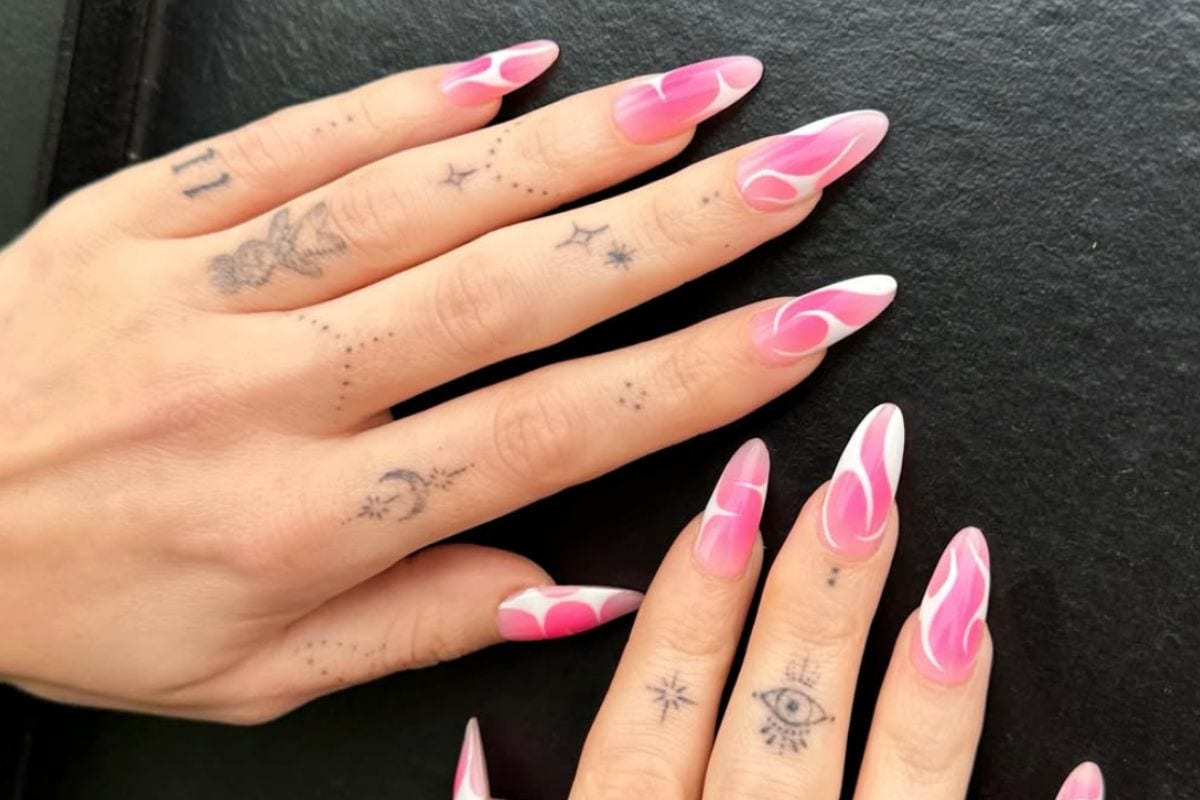 Megan Fox nails lead image courtesy of Instagram.com:nails_of_la