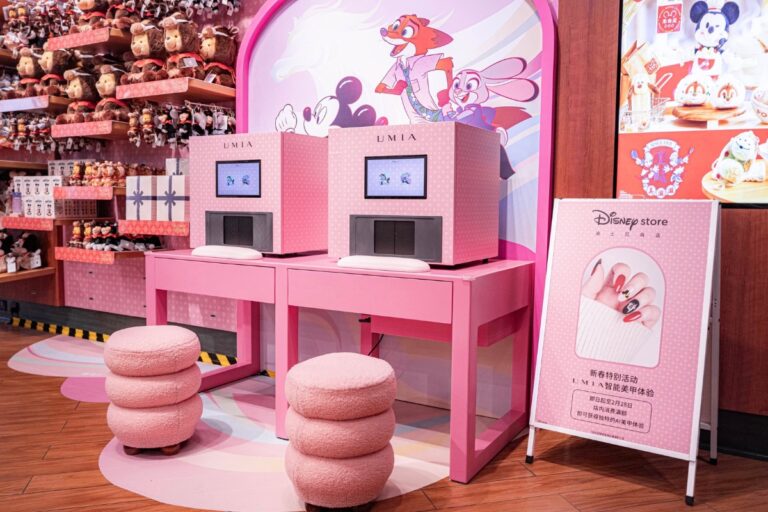 AI nail machine brings Disney nail art to Shanghai shoppers - Scratch