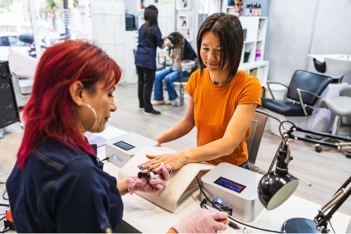 nail salon worker gloves