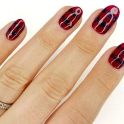 Her Royal Flyness | PAINT IT PLAID Nail wraps